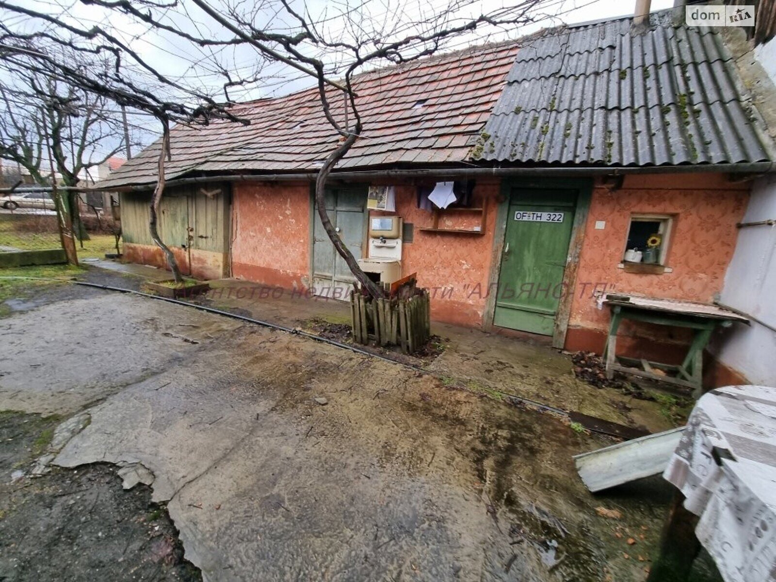 одноповерховий будинок веранда, 77 кв. м, цегла саманна. Продаж в Ужгороді, район Горяни фото 1