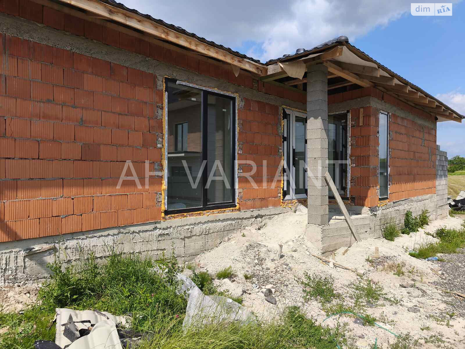 одноповерховий будинок, 140 кв. м, цегла. Продаж у Ужгороді фото 1 одноповерховий будинок, 140 кв. м, цегла. Продаж у Ужгороді фото 1