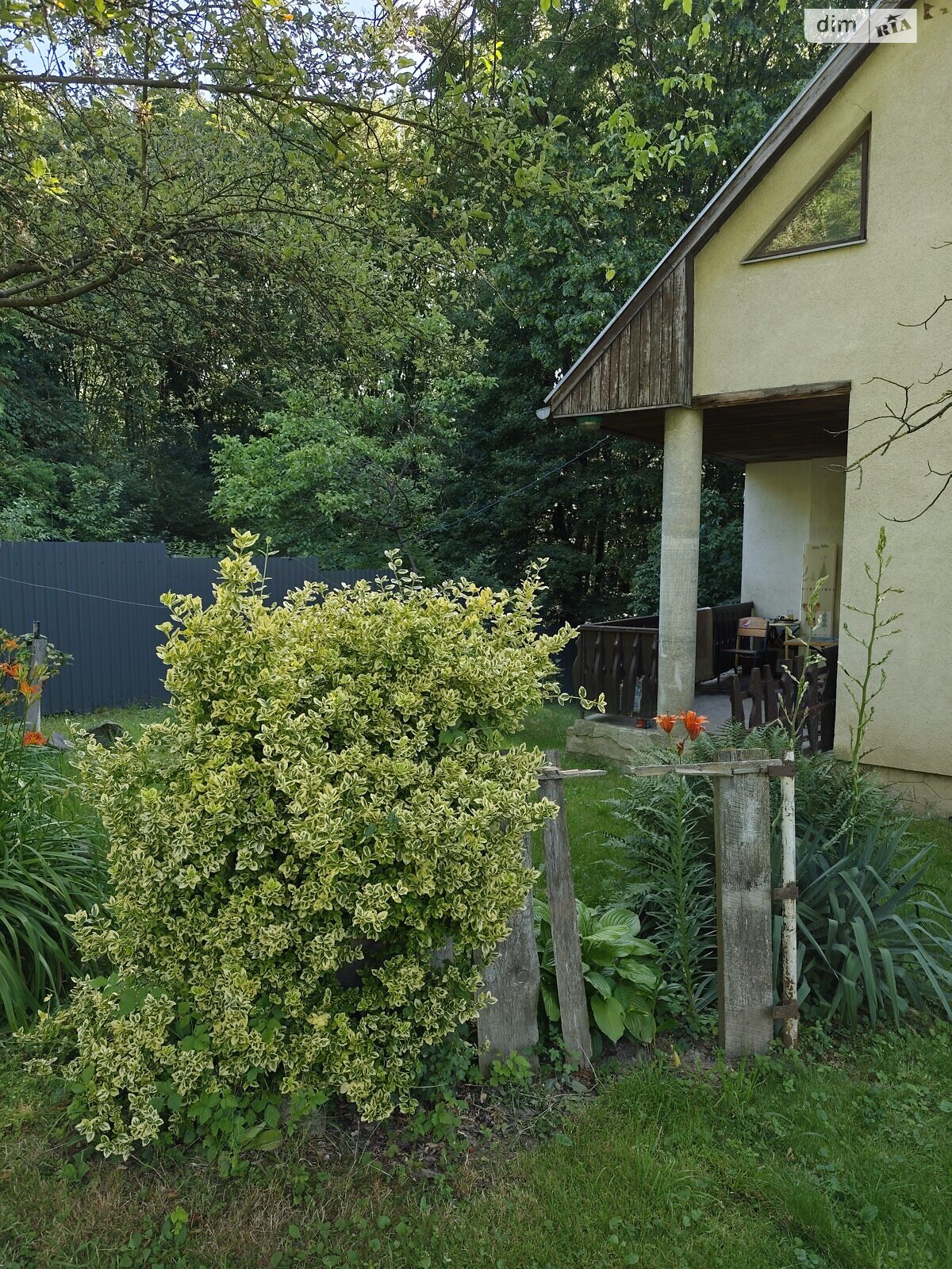 двоповерховий будинок з гаражем, 154 кв. м, цегла. Продаж в Ужгороді, район Кальварія фото 1 двоповерховий будинок з гаражем, 154 кв. м, цегла. Продаж в Ужгороді, район Кальварія фото 1