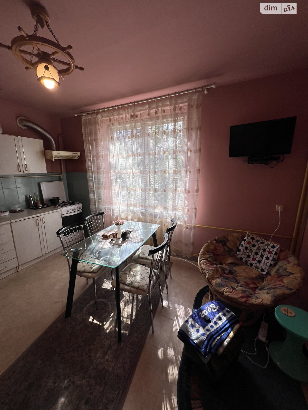 триповерховий будинок з мансардою, 276.9 кв. м, цегла. Продаж в Ужгороді, район Кальварія фото 1 триповерховий будинок з мансардою, 276.9 кв. м, цегла. Продаж в Ужгороді, район Кальварія фото 1