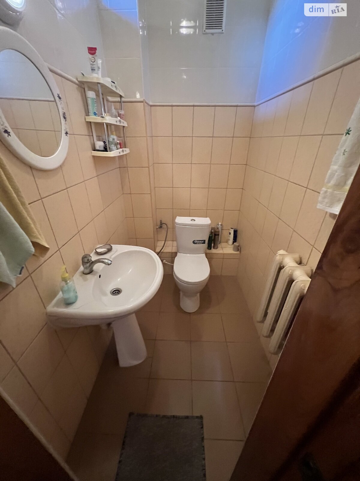 триповерховий будинок з мансардою, 276.9 кв. м, цегла. Продаж в Ужгороді, район Кальварія фото 1 триповерховий будинок з мансардою, 276.9 кв. м, цегла. Продаж в Ужгороді, район Кальварія фото 1