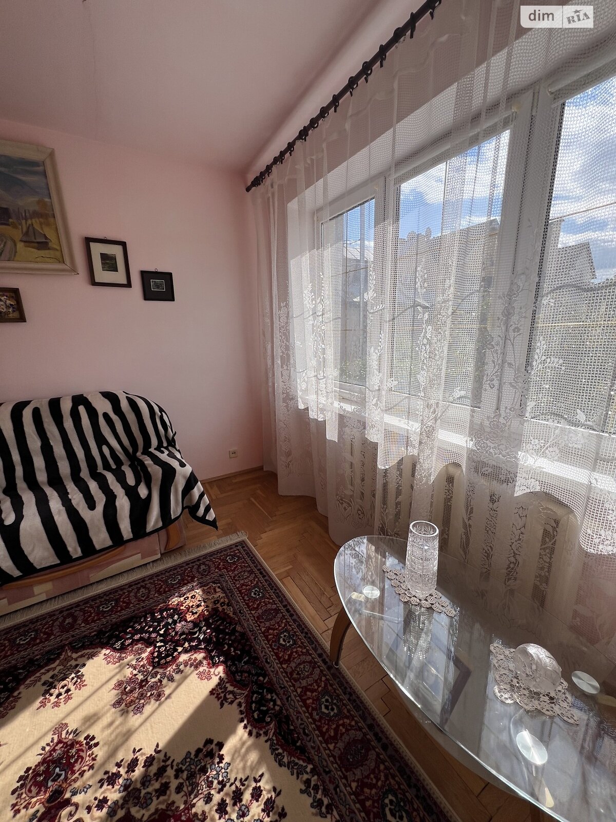 триповерховий будинок з мансардою, 276.9 кв. м, цегла. Продаж в Ужгороді, район Кальварія фото 1 триповерховий будинок з мансардою, 276.9 кв. м, цегла. Продаж в Ужгороді, район Кальварія фото 1