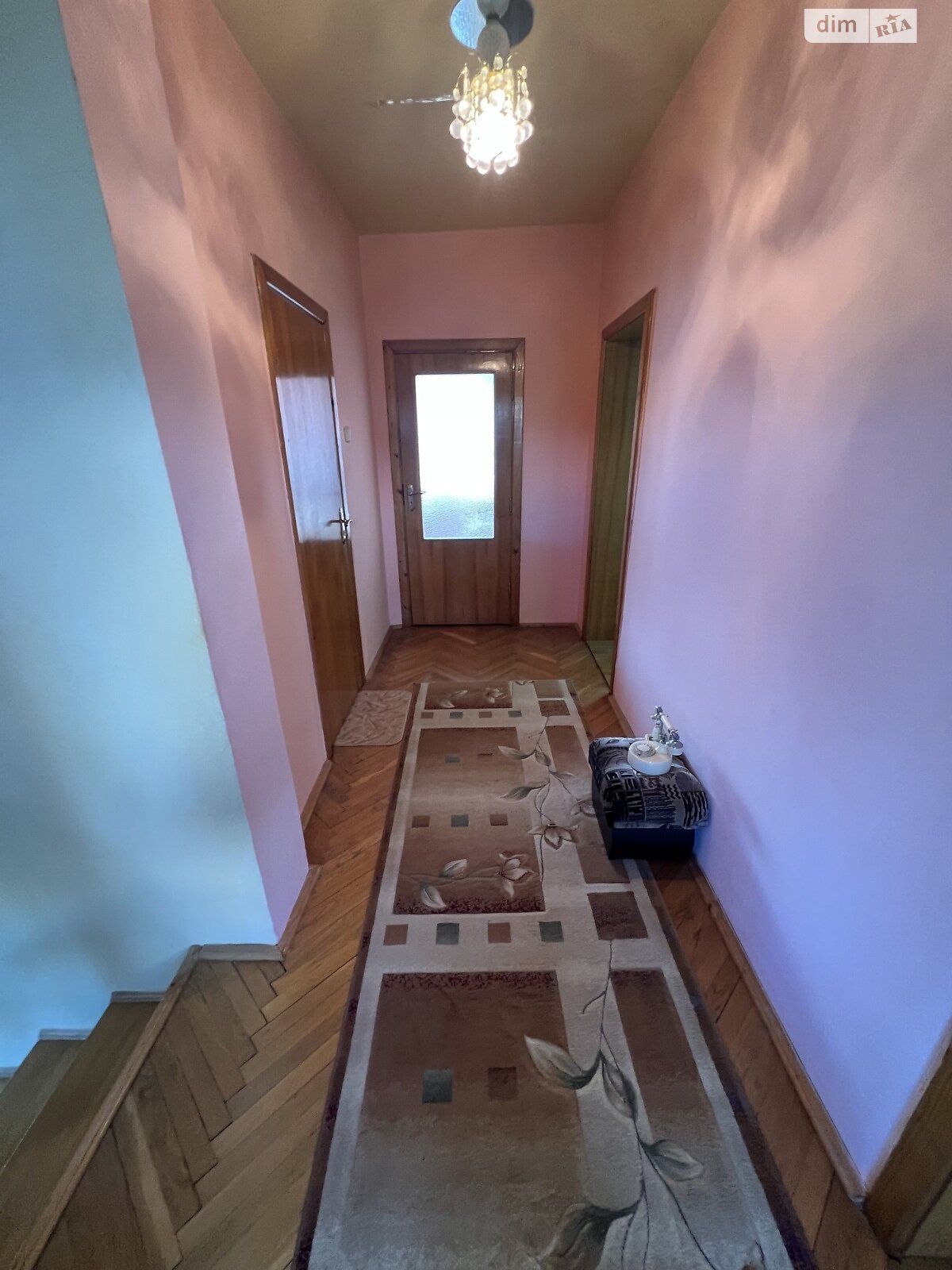 триповерховий будинок з мансардою, 276.9 кв. м, цегла. Продаж в Ужгороді, район Кальварія фото 1 триповерховий будинок з мансардою, 276.9 кв. м, цегла. Продаж в Ужгороді, район Кальварія фото 1