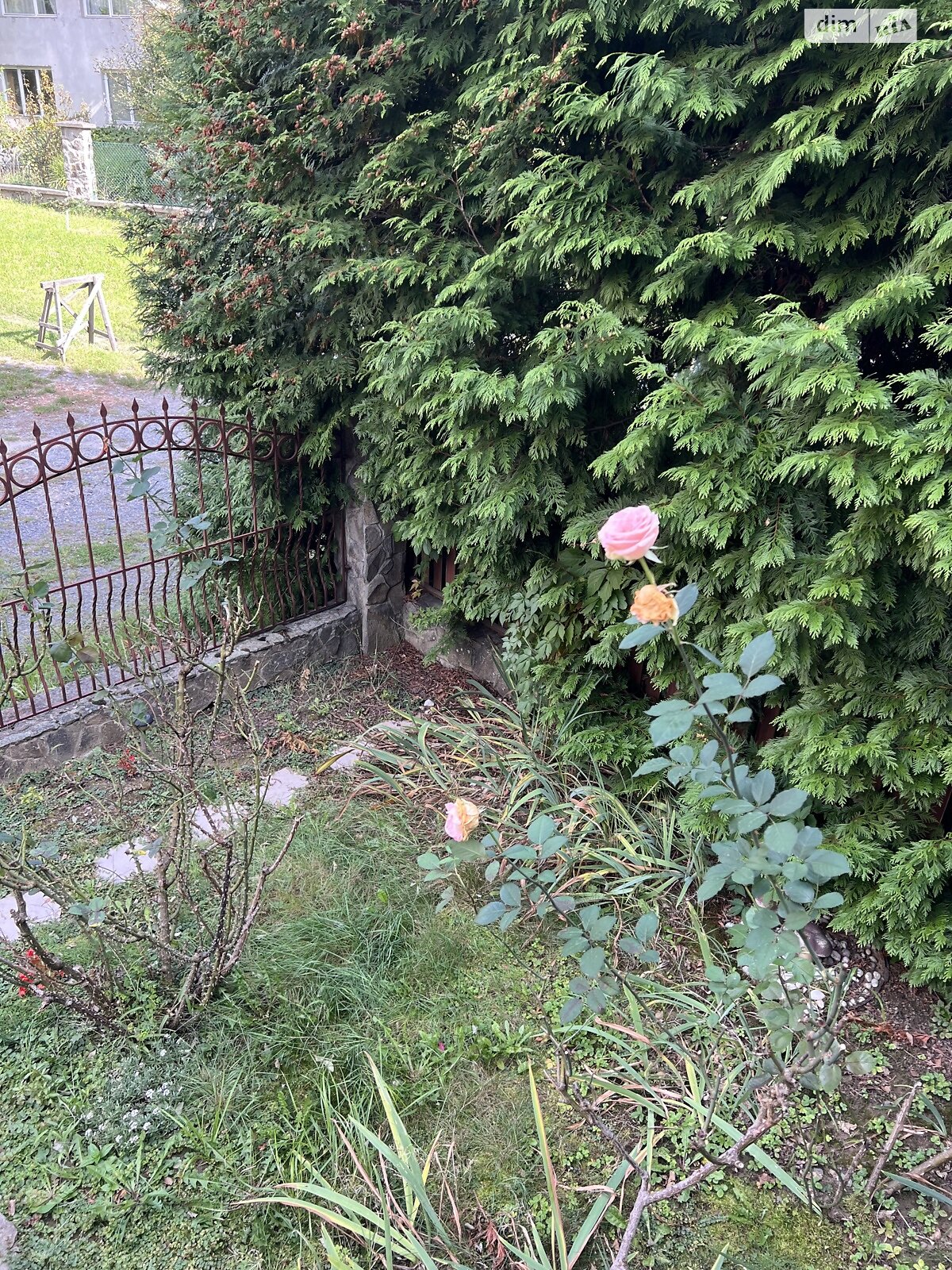 триповерховий будинок з мансардою, 276.9 кв. м, цегла. Продаж в Ужгороді, район Кальварія фото 1 триповерховий будинок з мансардою, 276.9 кв. м, цегла. Продаж в Ужгороді, район Кальварія фото 1