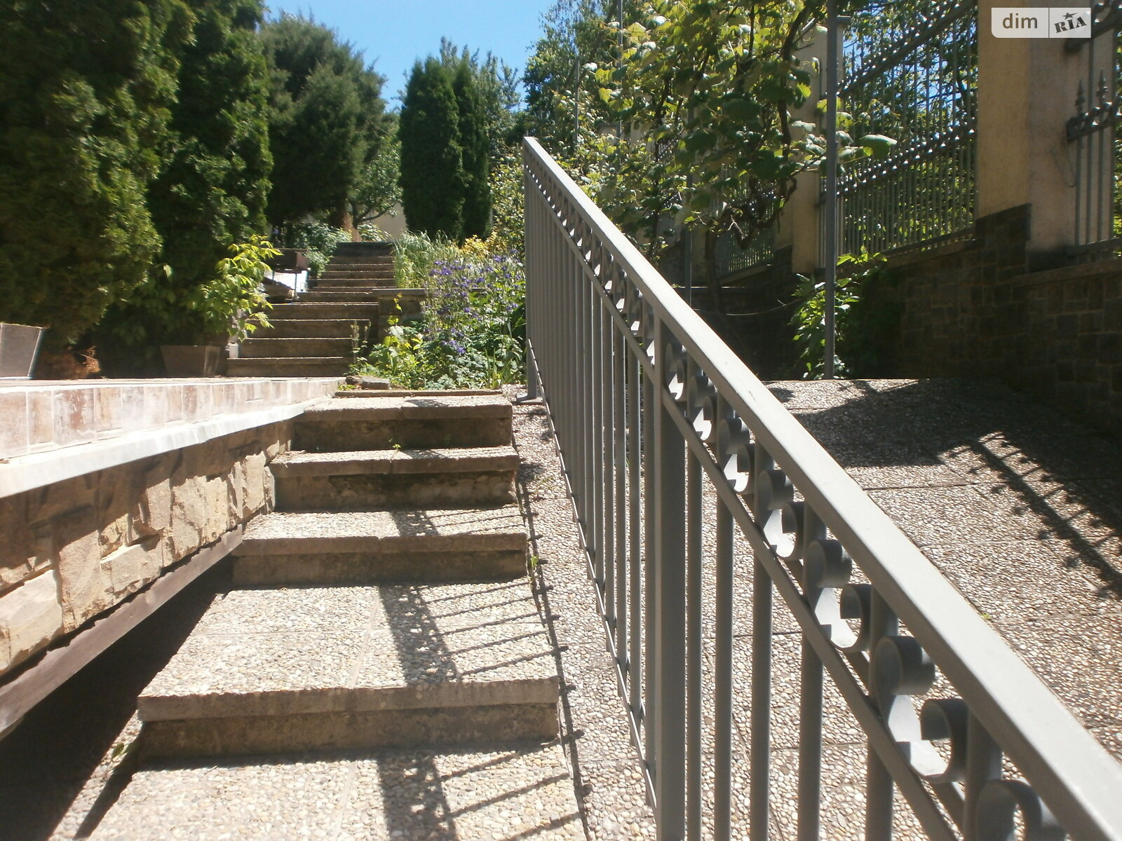 двоповерховий будинок, 467 кв. м, цегла. Продаж в Ужгороді, район Кальварія фото 1