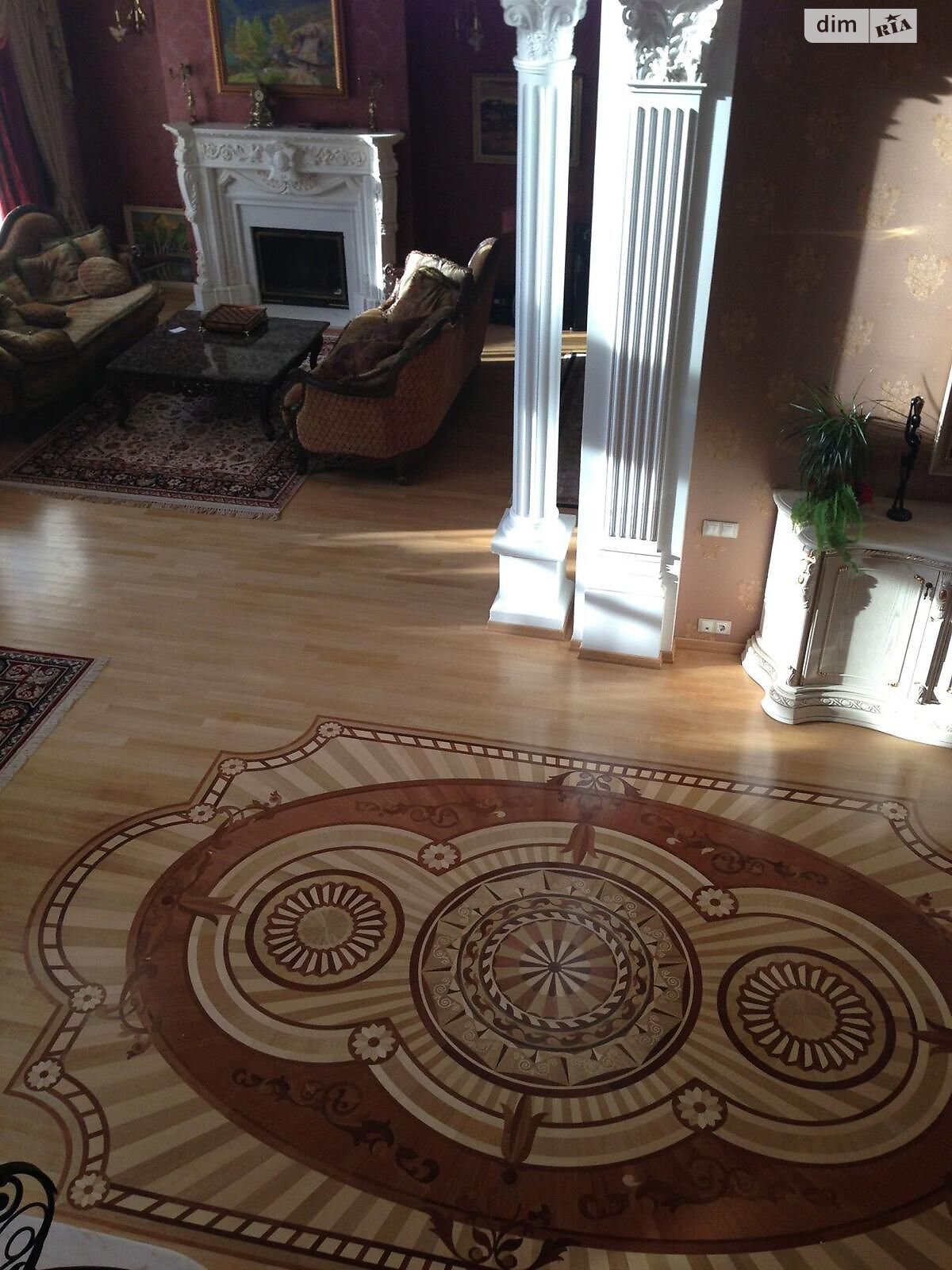 двоповерховий будинок з гаражем, 460 кв. м, цегла. Продаж в Ужгороді, район Кальварія фото 1