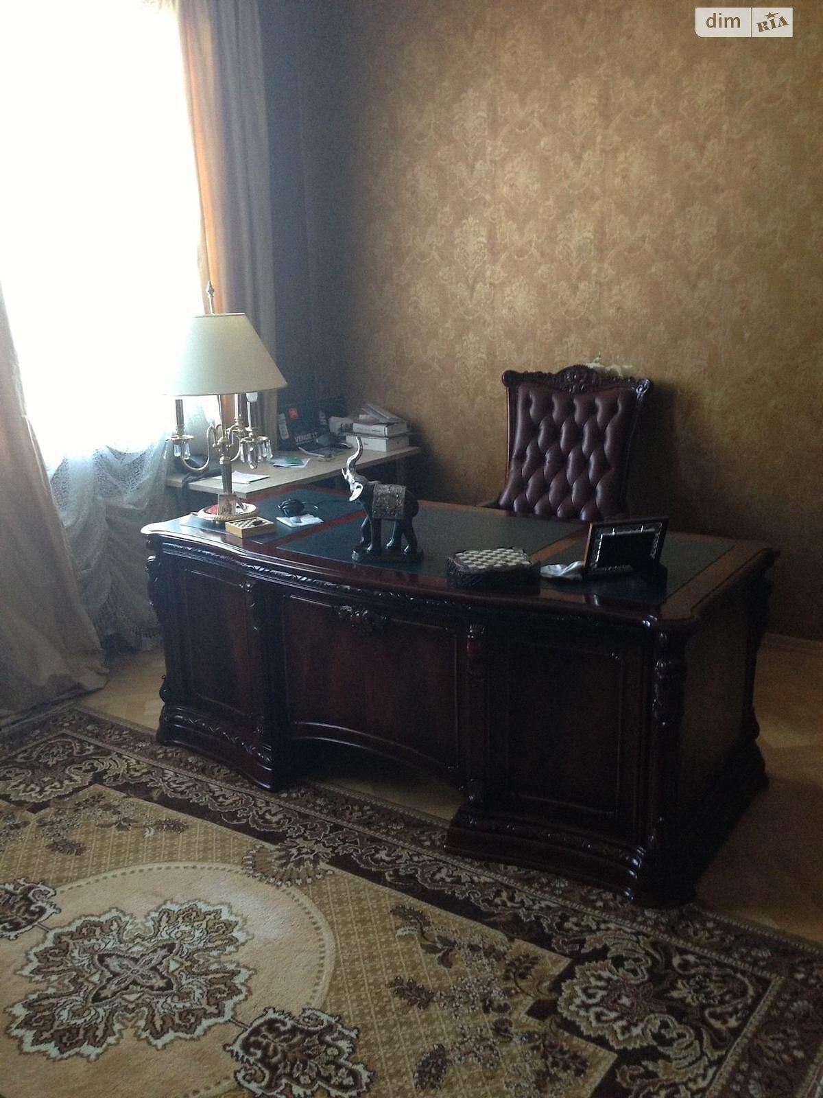 двоповерховий будинок з гаражем, 460 кв. м, цегла. Продаж в Ужгороді, район Кальварія фото 1