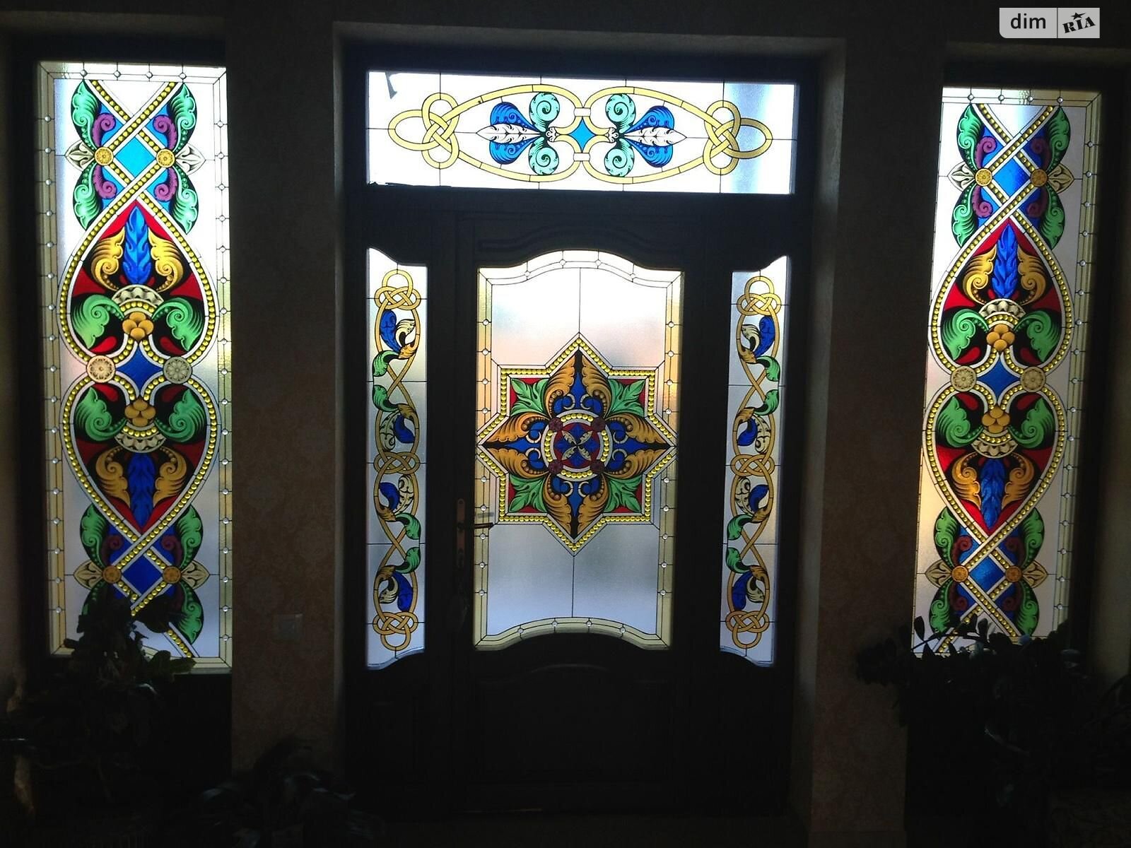 двоповерховий будинок з гаражем, 460 кв. м, цегла. Продаж в Ужгороді, район Кальварія фото 1