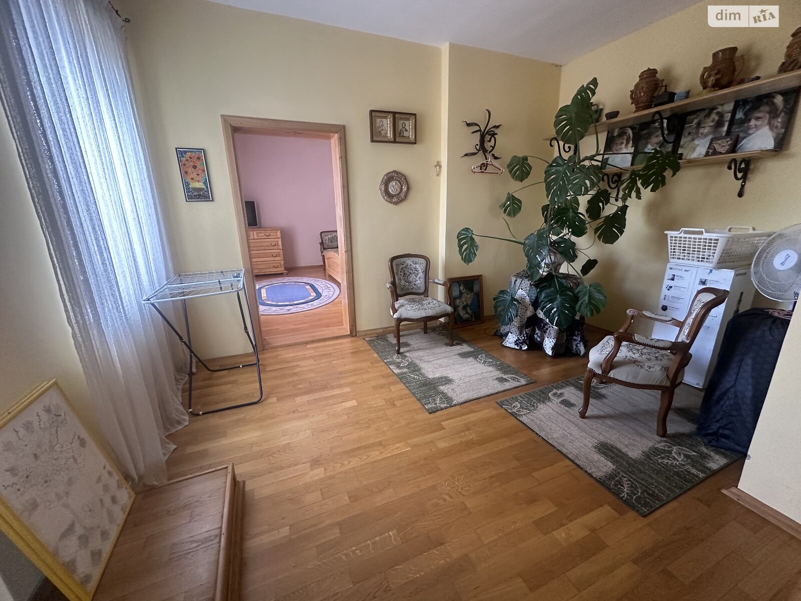 двоповерховий будинок з гаражем, 227.9 кв. м, цегла. Продаж у Ужгороді фото 1 двоповерховий будинок з гаражем, 227.9 кв. м, цегла. Продаж у Ужгороді фото 1