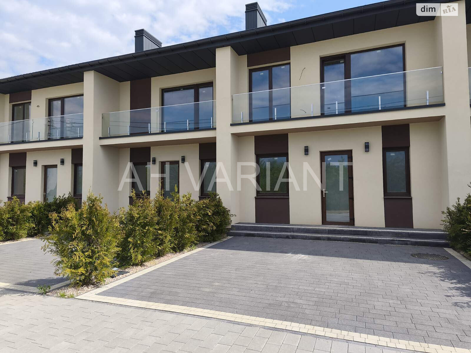 двоповерховий будинок з балконом, 110 кв. м, цегла. Продаж у Ужгороді фото 1 двоповерховий будинок з балконом, 110 кв. м, цегла. Продаж у Ужгороді фото 1