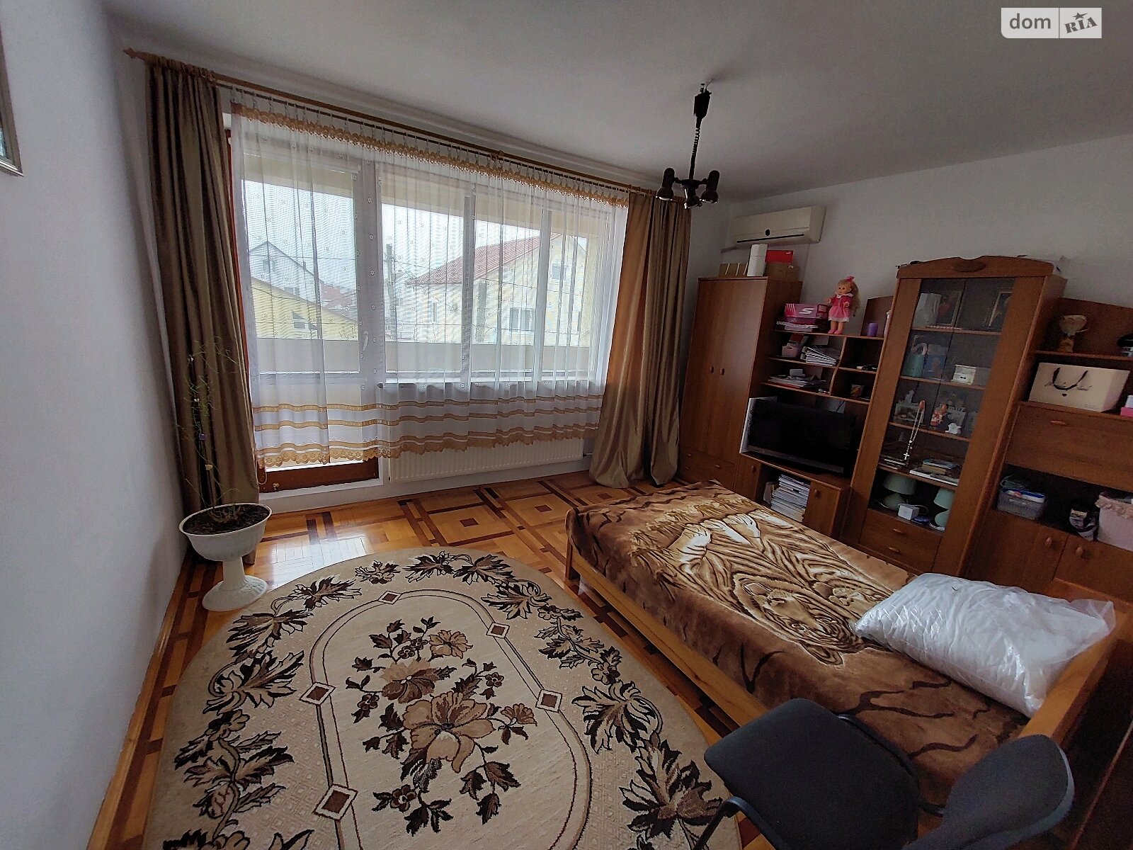 двухэтажный дом с балконом, 309.8 кв. м, кирпич. Продажа в Ужгороде район Компотный фото 1