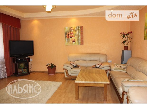 Продажа дома, 200м², Ужгород, р‑н. Компотный, Малиновая улица Продажа дома, 200м², Ужгород, р‑н. Компотный, Малиновая улица