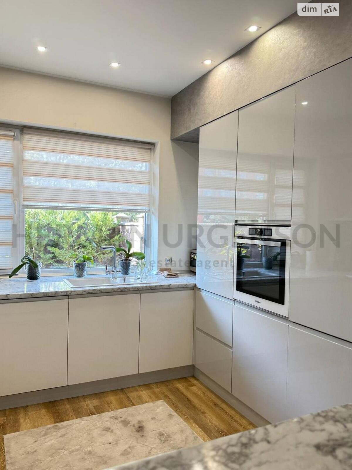 двоповерховий будинок з балконом, 125 кв. м, кирпич. Продаж в Ужгороді, район Компотний фото 1 двоповерховий будинок з балконом, 125 кв. м, кирпич. Продаж в Ужгороді, район Компотний фото 1