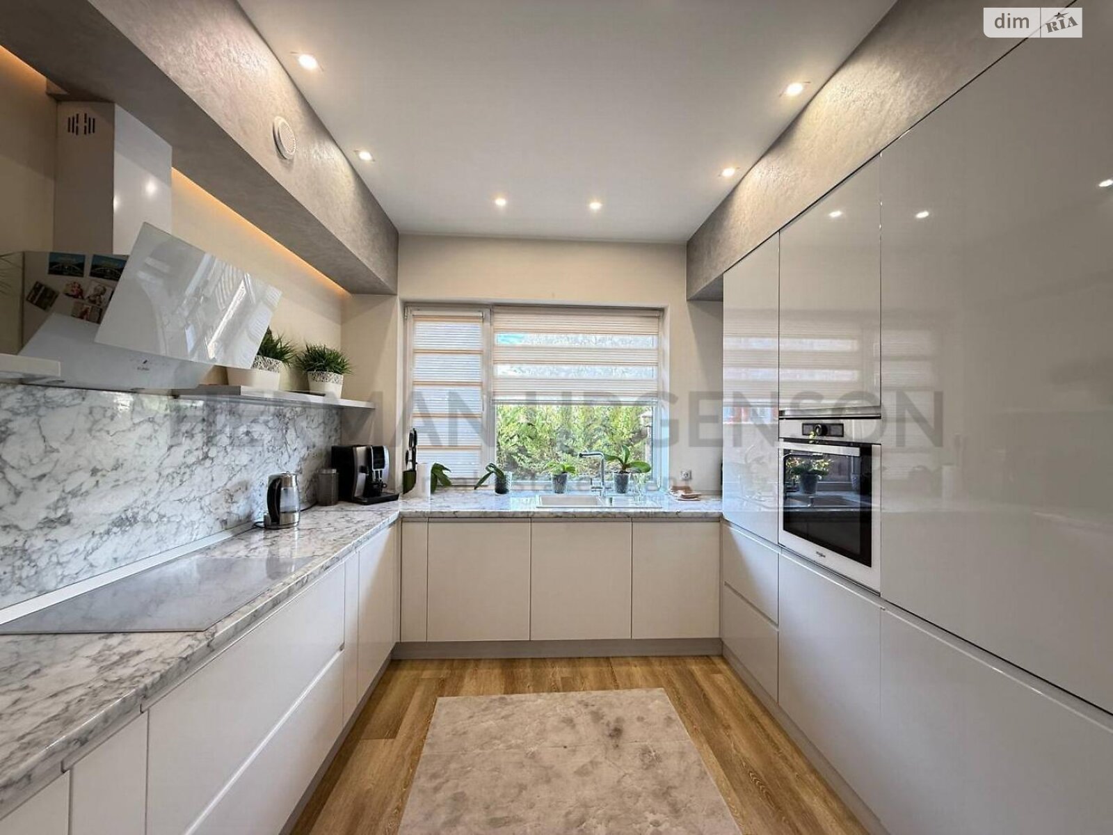 двоповерховий будинок з балконом, 125 кв. м, кирпич. Продаж в Ужгороді, район Компотний фото 1 двоповерховий будинок з балконом, 125 кв. м, кирпич. Продаж в Ужгороді, район Компотний фото 1