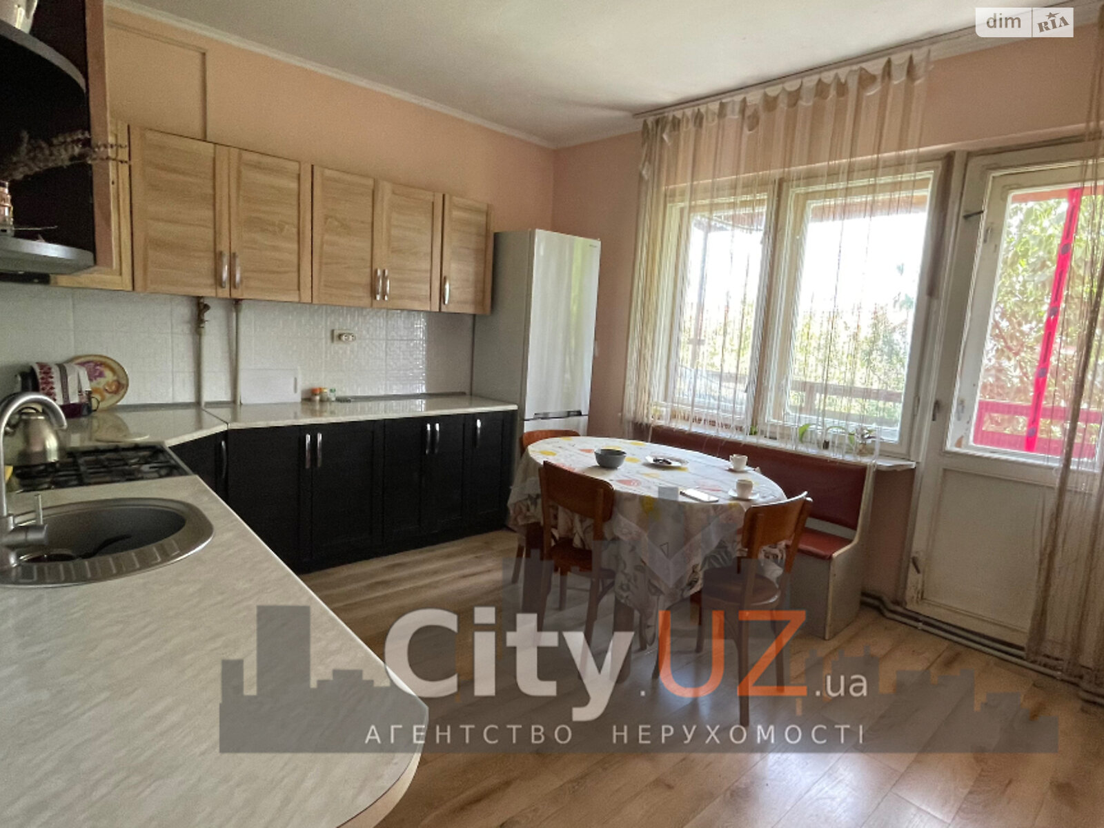 трехэтажный дом с мансардой, 230 кв. м, кирпич. Продажа в Ужгороде район Компотный фото 1 трехэтажный дом с мансардой, 230 кв. м, кирпич. Продажа в Ужгороде район Компотный фото 1