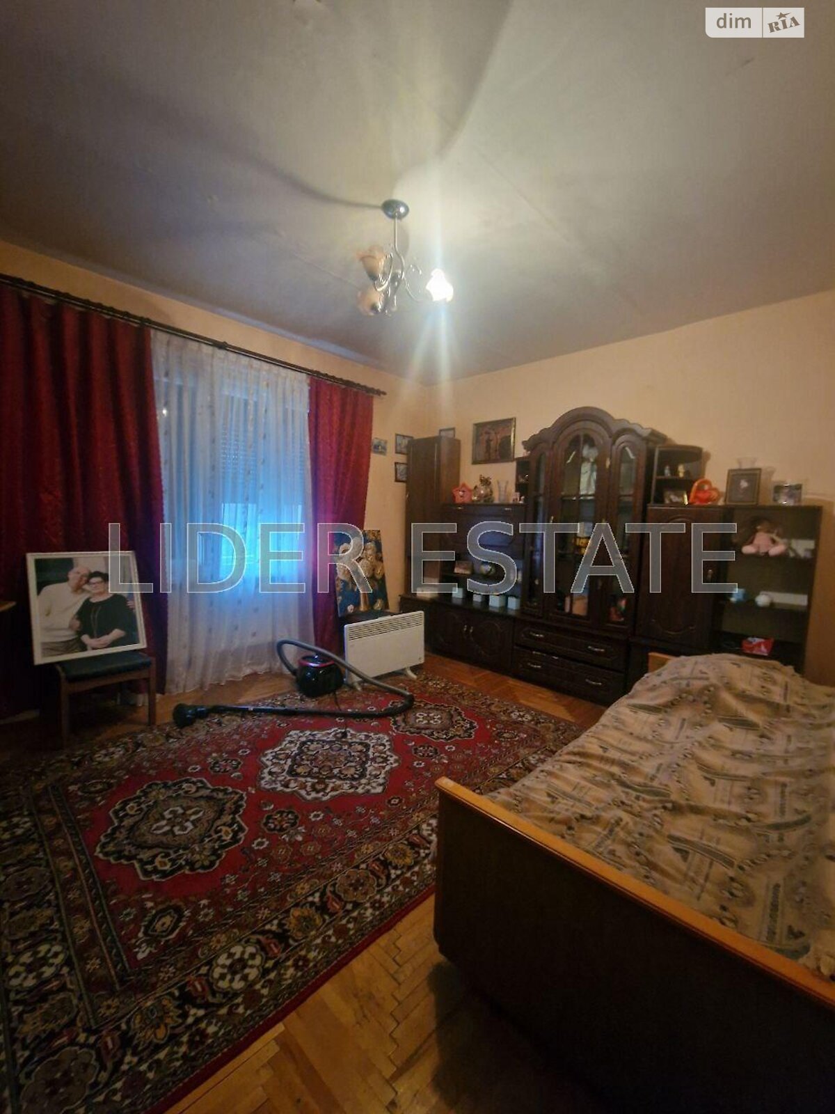 триповерховий будинок бесідка, 170 кв. м, кирпич. Продаж в Ужгороді, район Компотний фото 1 триповерховий будинок бесідка, 170 кв. м, кирпич. Продаж в Ужгороді, район Компотний фото 1