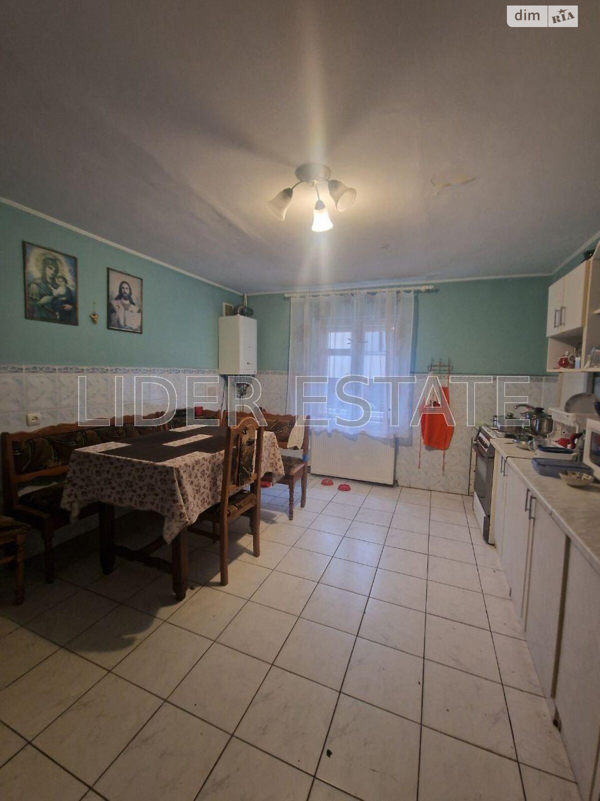 триповерховий будинок бесідка, 170 кв. м, кирпич. Продаж в Ужгороді, район Компотний фото 1 триповерховий будинок бесідка, 170 кв. м, кирпич. Продаж в Ужгороді, район Компотний фото 1