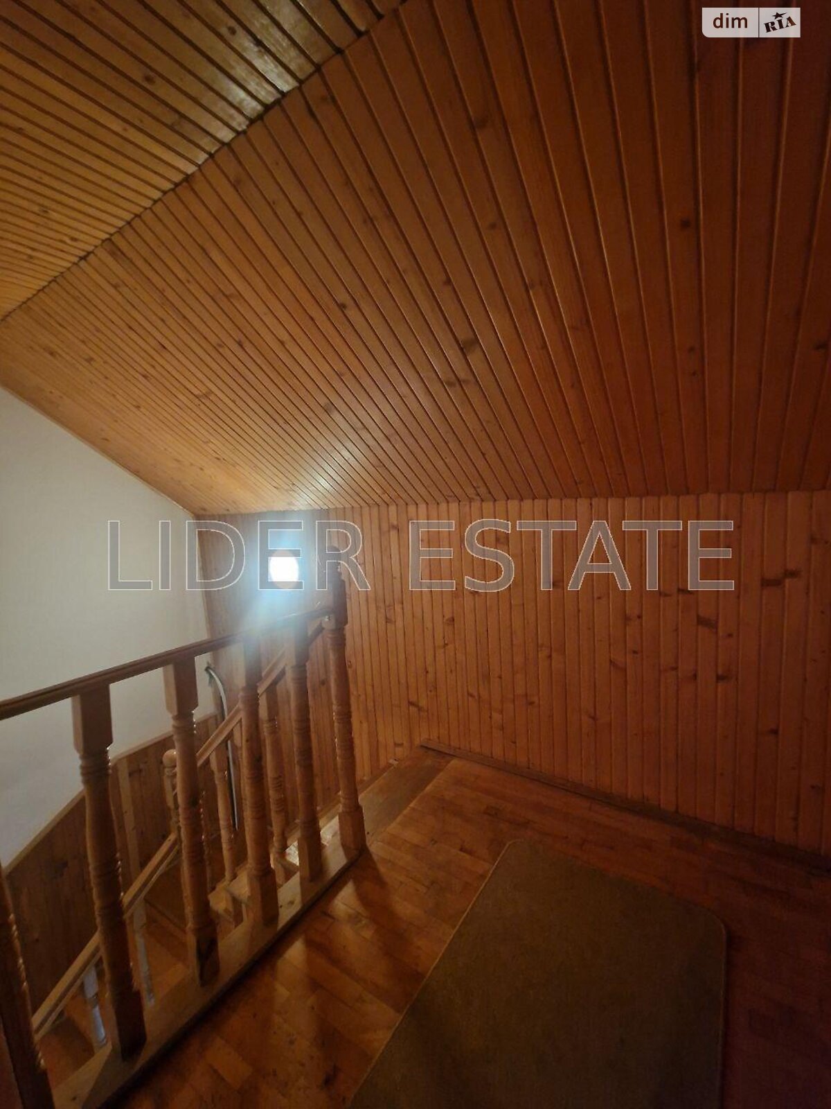 триповерховий будинок бесідка, 170 кв. м, кирпич. Продаж в Ужгороді, район Компотний фото 1 триповерховий будинок бесідка, 170 кв. м, кирпич. Продаж в Ужгороді, район Компотний фото 1