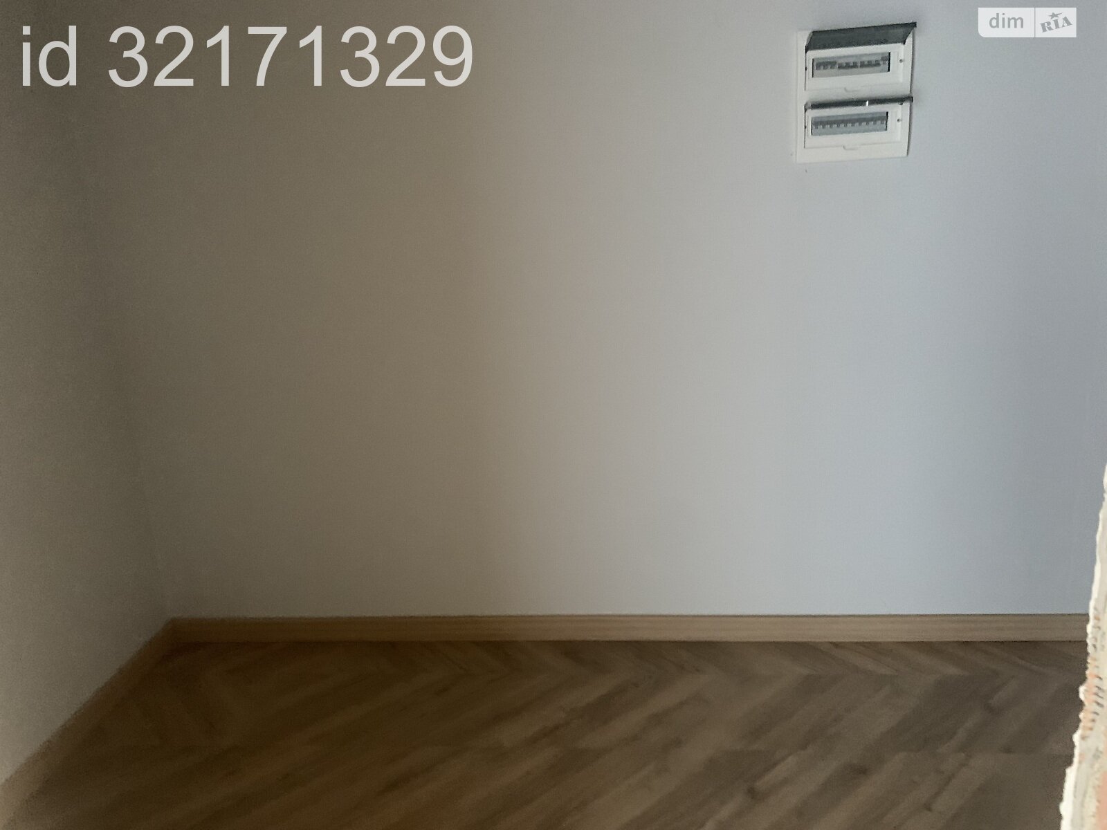 одноэтажный дом с ремонтом, 140 кв. м, кирпич. Продажа в Ужгороде район Компотный фото 1 одноэтажный дом с ремонтом, 140 кв. м, кирпич. Продажа в Ужгороде район Компотный фото 1