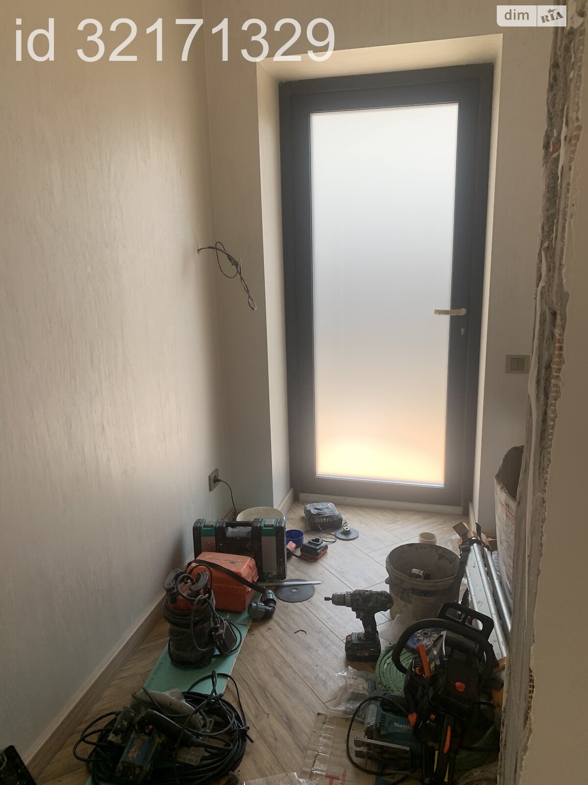 одноэтажный дом с ремонтом, 140 кв. м, кирпич. Продажа в Ужгороде район Компотный фото 1 одноэтажный дом с ремонтом, 140 кв. м, кирпич. Продажа в Ужгороде район Компотный фото 1