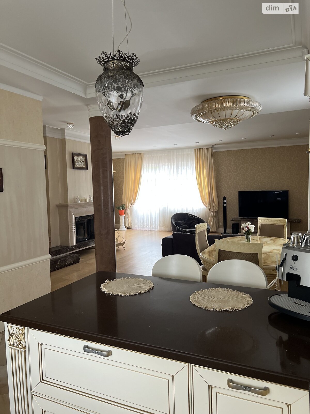 двоповерховий будинок з опаленням, 245 кв. м, цегла. Продаж в Ужгороді, район Компотний фото 1 двоповерховий будинок з опаленням, 245 кв. м, цегла. Продаж в Ужгороді, район Компотний фото 1