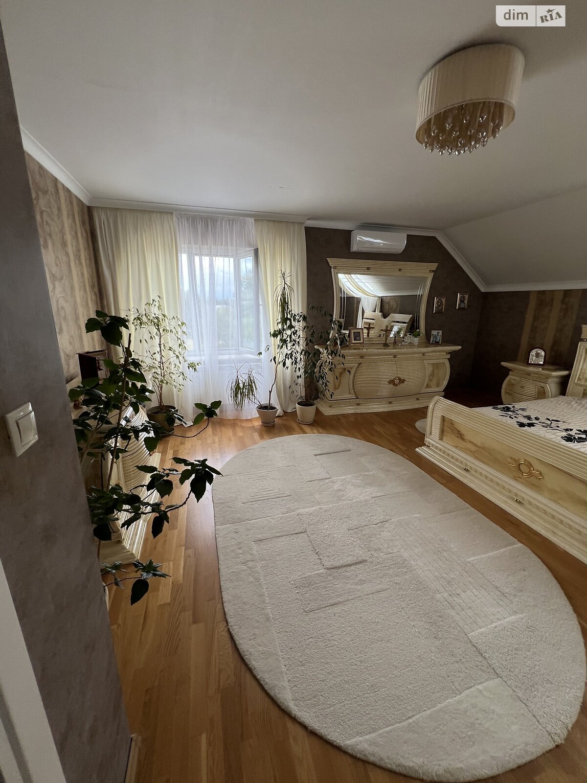 двоповерховий будинок з опаленням, 245 кв. м, цегла. Продаж в Ужгороді, район Компотний фото 1 двоповерховий будинок з опаленням, 245 кв. м, цегла. Продаж в Ужгороді, район Компотний фото 1