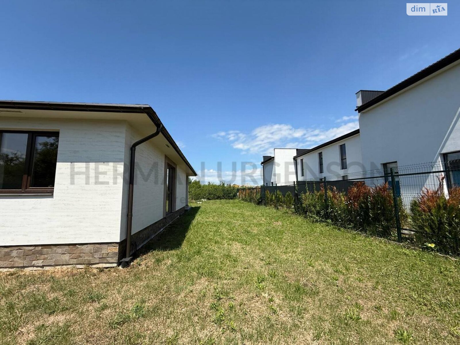 одноповерховий будинок з опаленням, 140 кв. м, цегла. Продаж в Ужгороді, район Компотний фото 1 одноповерховий будинок з опаленням, 140 кв. м, цегла. Продаж в Ужгороді, район Компотний фото 1