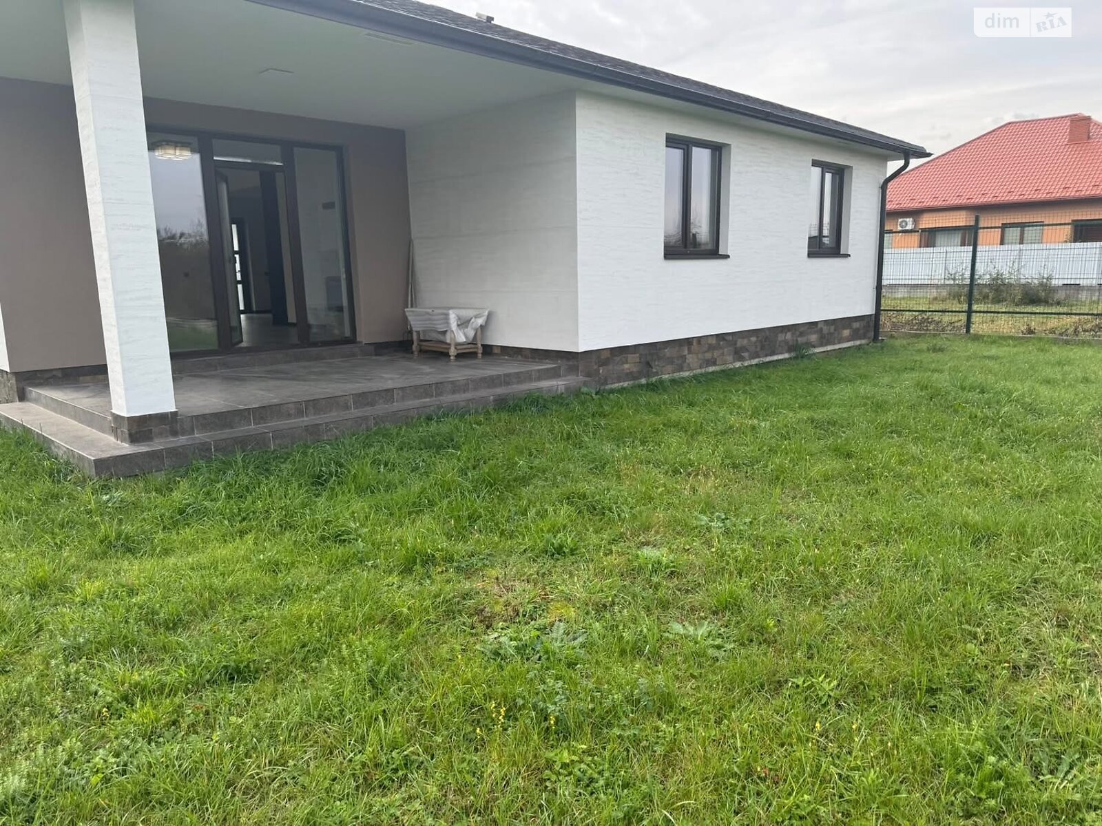 одноповерховий будинок з опаленням, 119.7 кв. м, цегла. Продаж в Ужгороді, район Компотний фото 1 одноповерховий будинок з опаленням, 119.7 кв. м, цегла. Продаж в Ужгороді, район Компотний фото 1