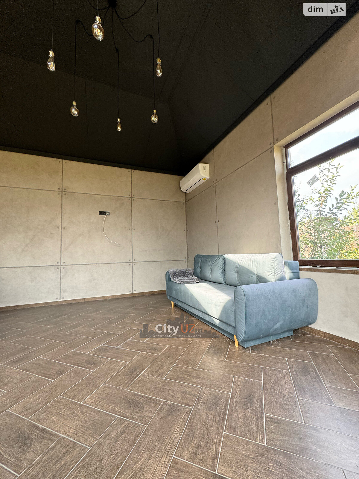 двухэтажный дом с гаражом, 180 кв. м, кирпич. Продажа в Ужгороде фото 1 двухэтажный дом с гаражом, 180 кв. м, кирпич. Продажа в Ужгороде фото 1
