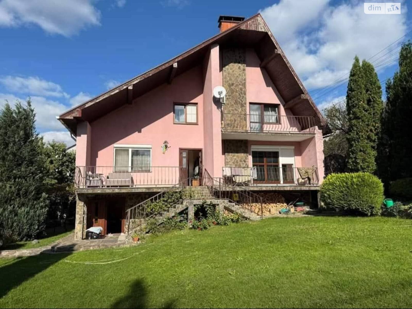 двухэтажный дом с гаражом, 260 кв. м, кирпич. Продажа в Ужгороде фото 1