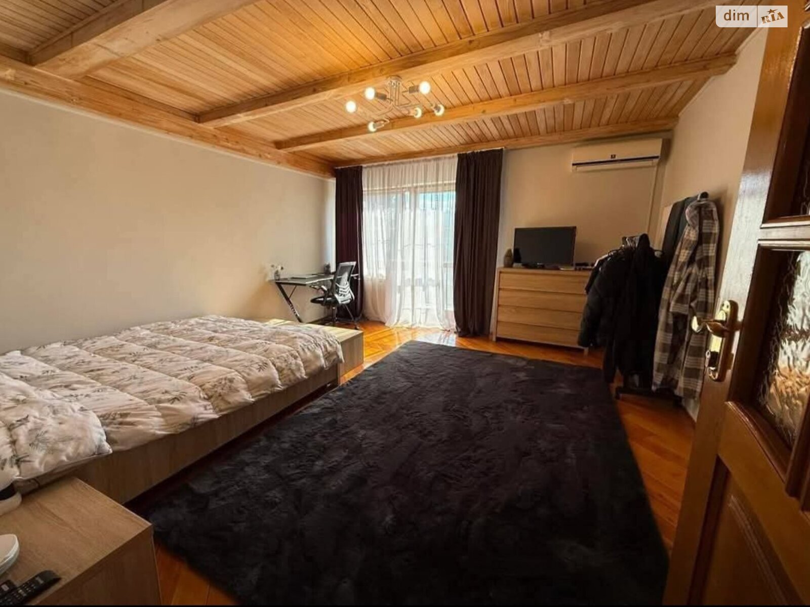 двухэтажный дом с гаражом, 260 кв. м, кирпич. Продажа в Ужгороде фото 1