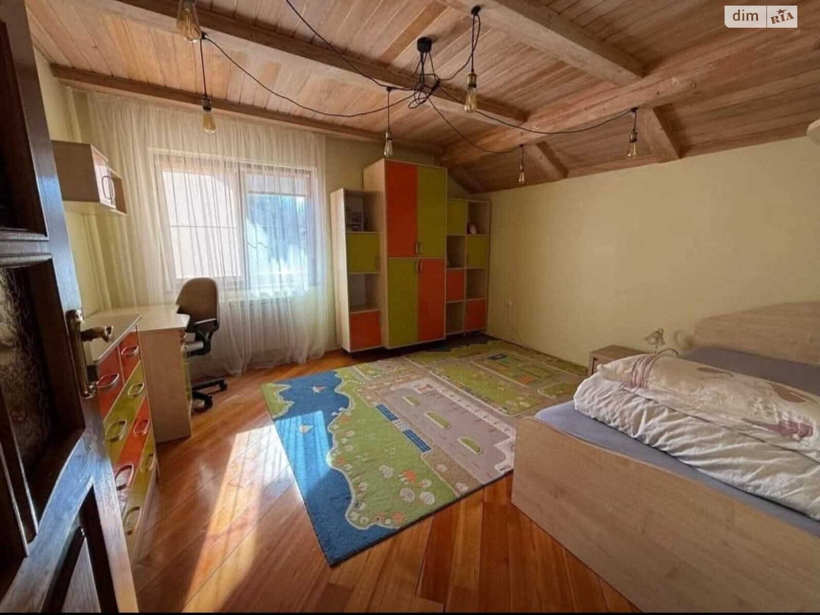 двухэтажный дом с гаражом, 260 кв. м, кирпич. Продажа в Ужгороде фото 1