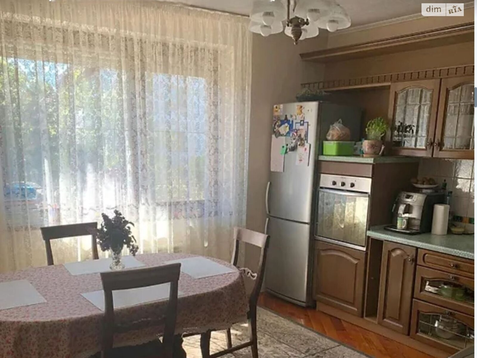 двухэтажный дом с гаражом, 260 кв. м, кирпич. Продажа в Ужгороде фото 1
