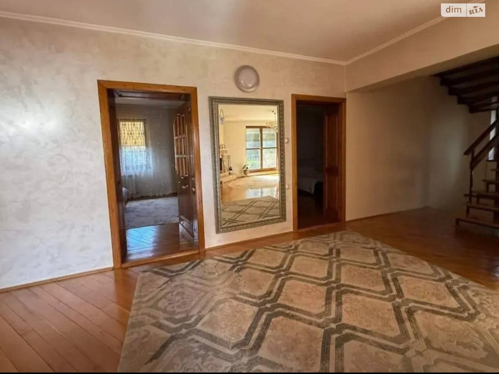 двухэтажный дом с гаражом, 260 кв. м, кирпич. Продажа в Ужгороде фото 1