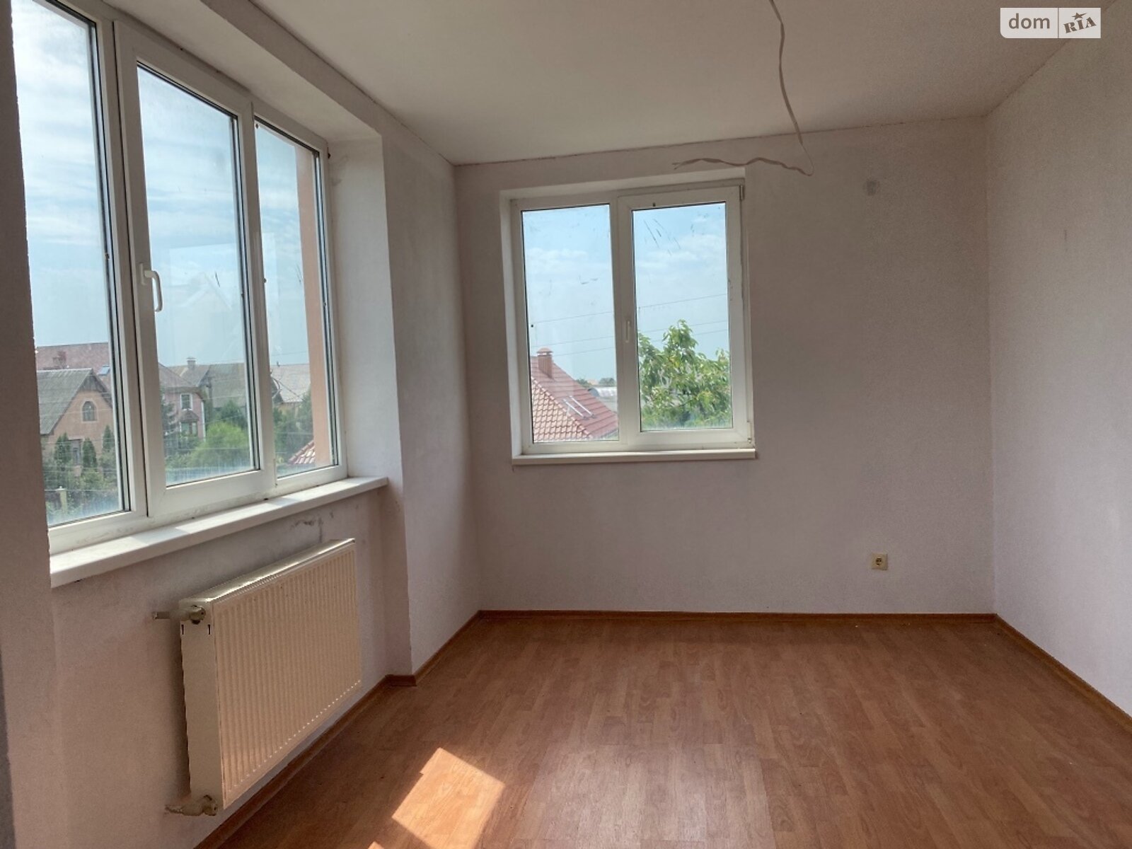 двухэтажный дом с гаражом, 250 кв. м, кирпич. Продажа в Минае фото 1 двухэтажный дом с гаражом, 250 кв. м, кирпич. Продажа в Минае фото 1
