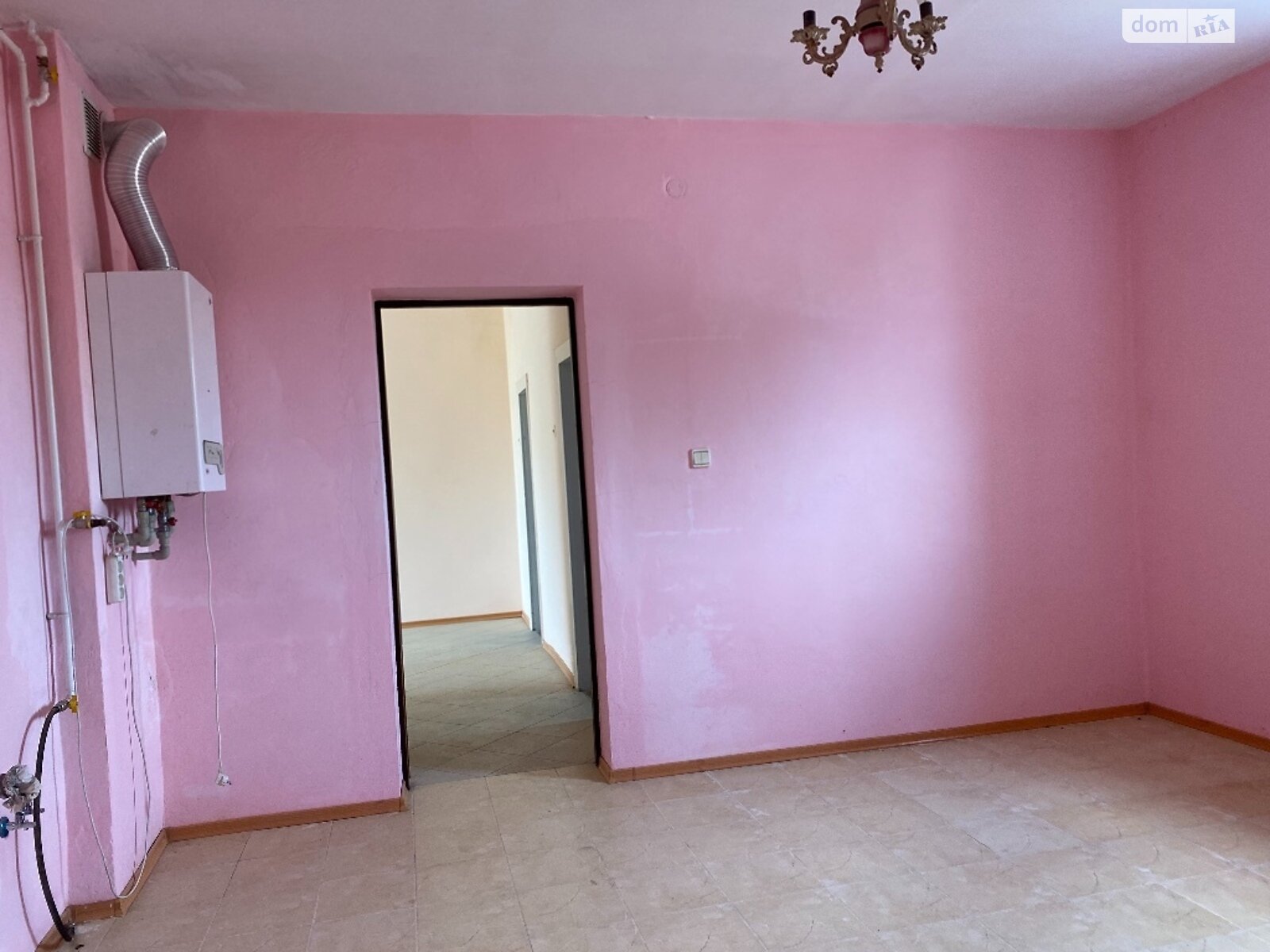 двухэтажный дом с гаражом, 250 кв. м, кирпич. Продажа в Минае фото 1 двухэтажный дом с гаражом, 250 кв. м, кирпич. Продажа в Минае фото 1