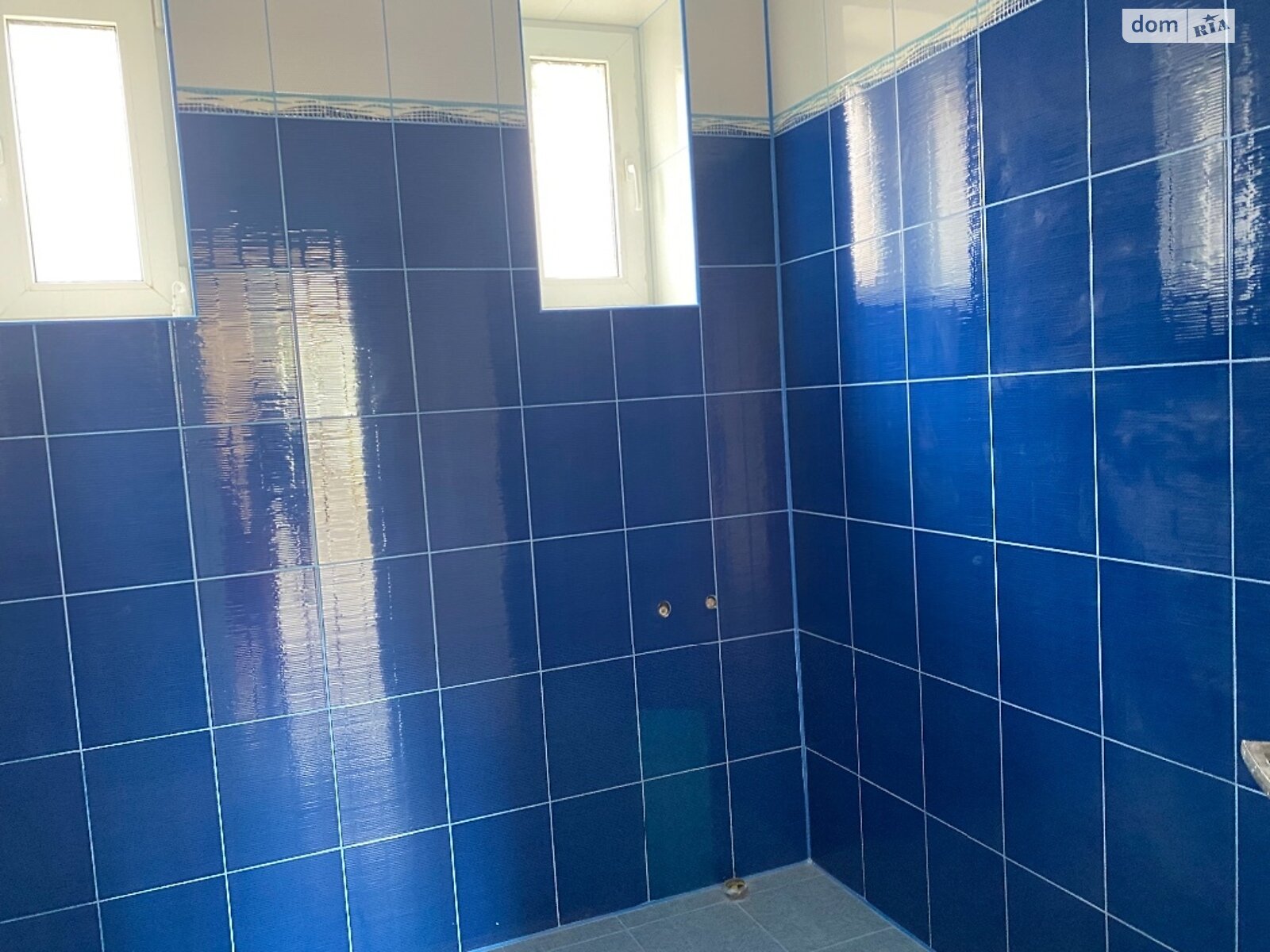 двухэтажный дом с гаражом, 250 кв. м, кирпич. Продажа в Минае фото 1 двухэтажный дом с гаражом, 250 кв. м, кирпич. Продажа в Минае фото 1