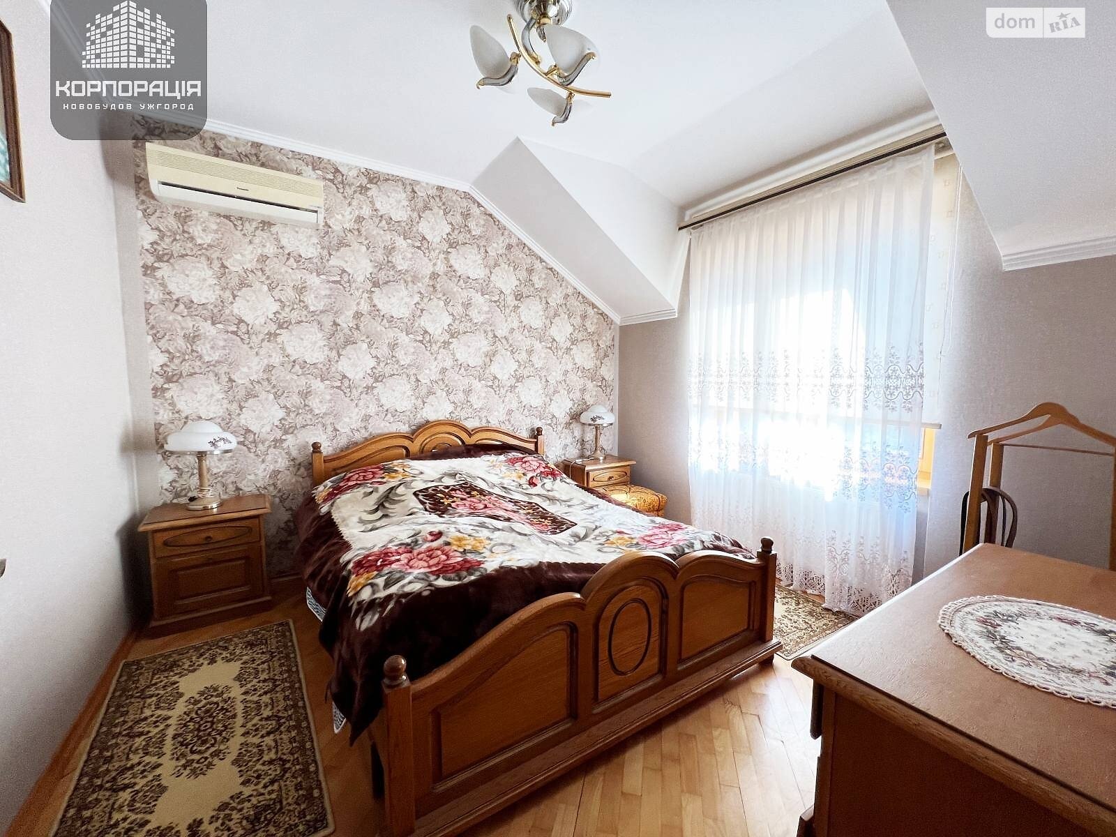 двоповерховий будинок веранда, 259 кв. м, цегла. Продаж у Минаї фото 1