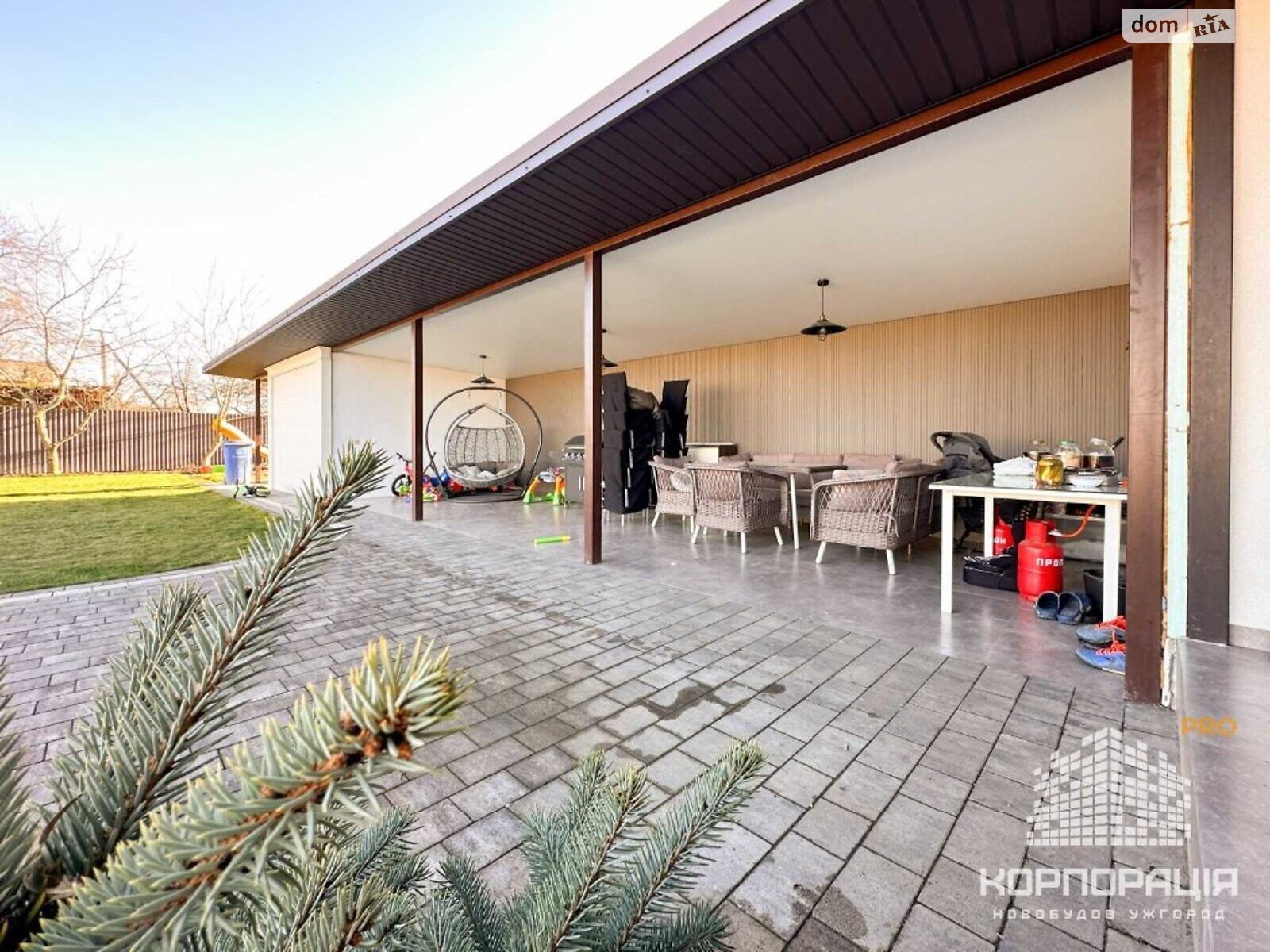 двухэтажный дом с ремонтом, 170 кв. м, кирпич. Продажа в Минае фото 1