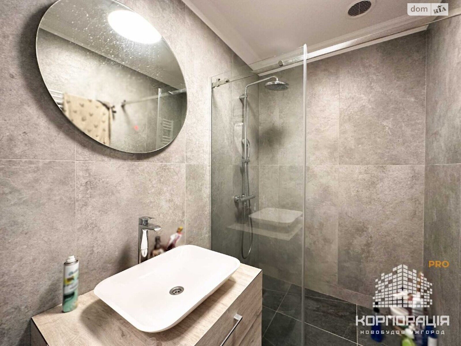 двухэтажный дом с ремонтом, 170 кв. м, кирпич. Продажа в Минае фото 1