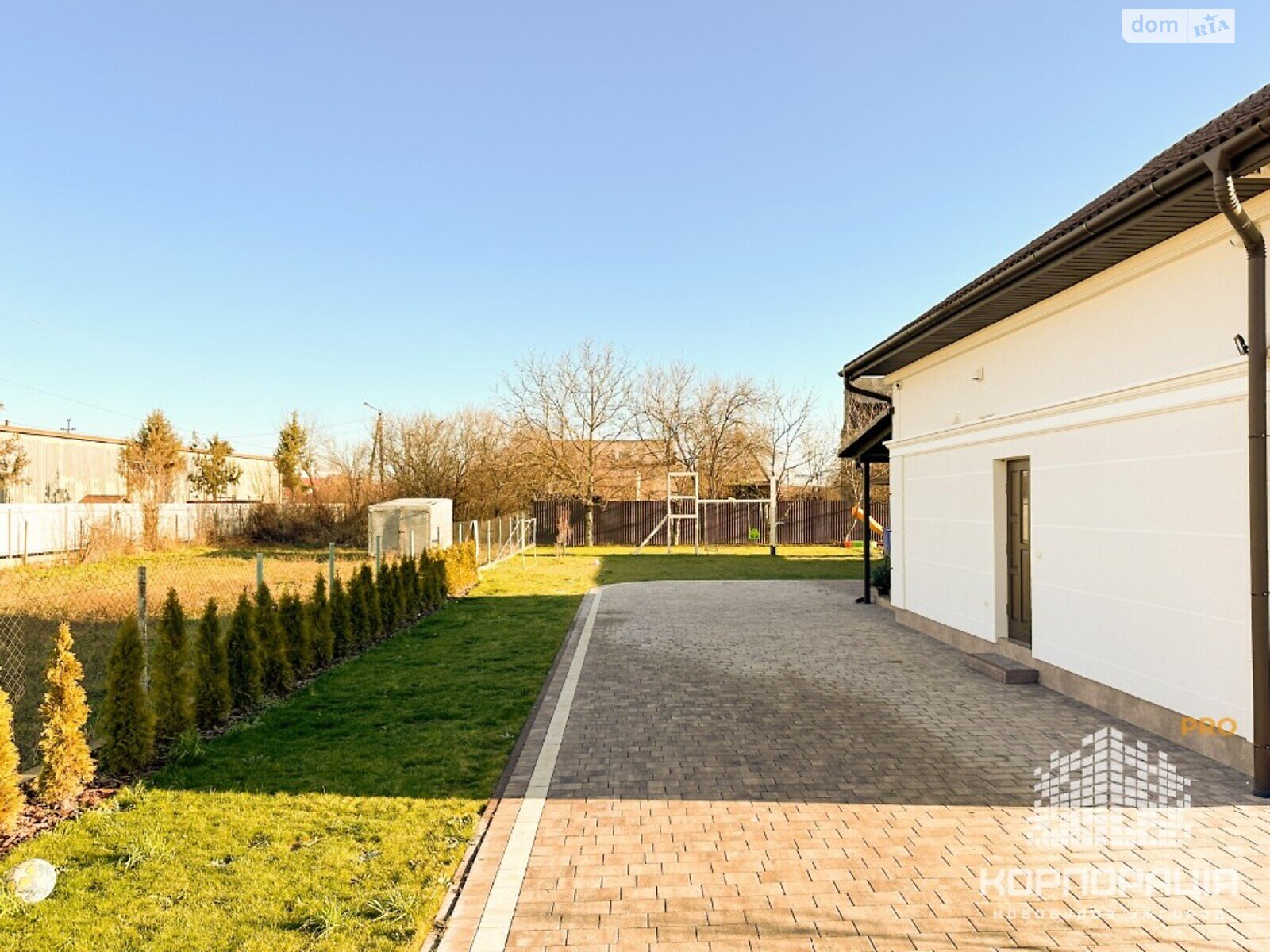 двухэтажный дом с ремонтом, 170 кв. м, кирпич. Продажа в Минае фото 1