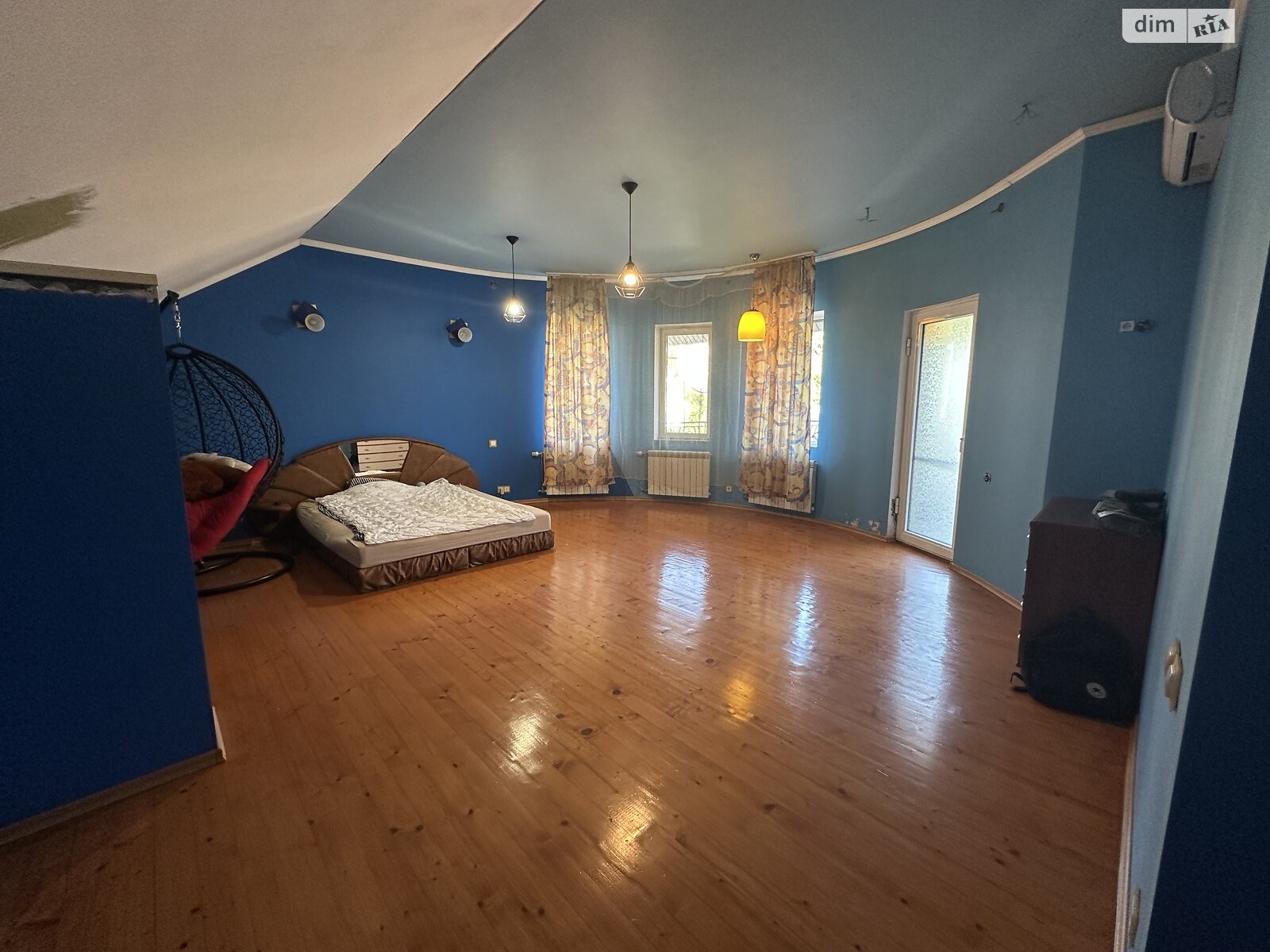 двоповерховий будинок з гаражем, 372.3 кв. м, цегла. Продаж у Ужгороді фото 1 двоповерховий будинок з гаражем, 372.3 кв. м, цегла. Продаж у Ужгороді фото 1
