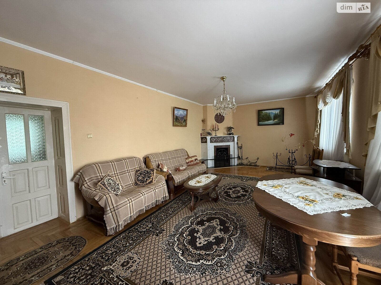 двоповерховий будинок з гаражем, 259.8 кв. м, цегла. Продаж в Ужгороді, район Подлипники фото 1 двоповерховий будинок з гаражем, 259.8 кв. м, цегла. Продаж в Ужгороді, район Подлипники фото 1