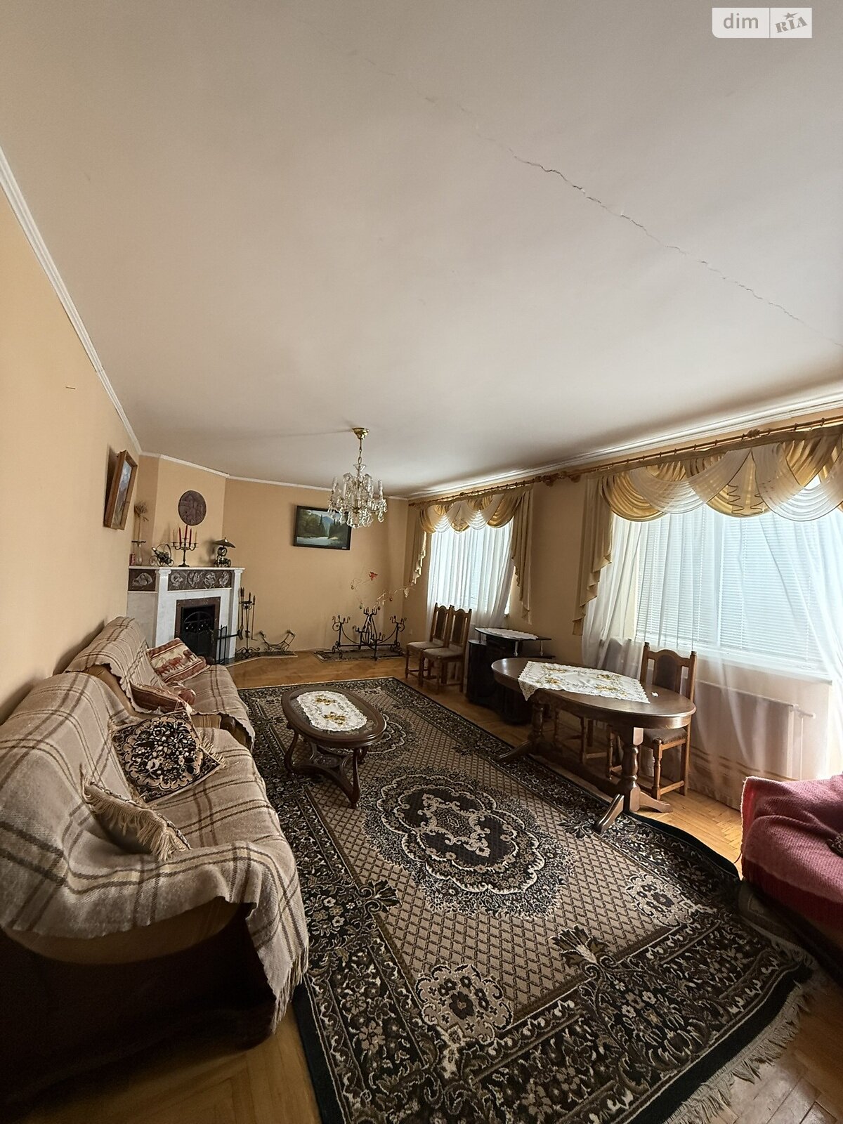 двоповерховий будинок з гаражем, 259.8 кв. м, цегла. Продаж в Ужгороді, район Подлипники фото 1 двоповерховий будинок з гаражем, 259.8 кв. м, цегла. Продаж в Ужгороді, район Подлипники фото 1
