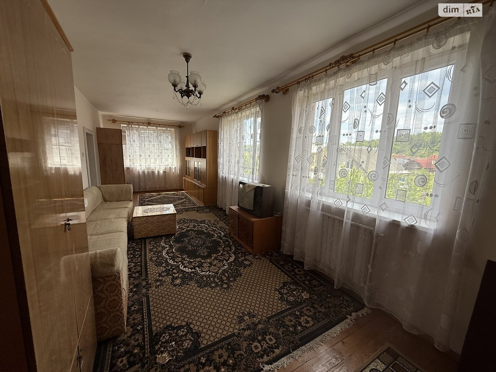 двоповерховий будинок з гаражем, 259.8 кв. м, цегла. Продаж в Ужгороді, район Подлипники фото 1 двоповерховий будинок з гаражем, 259.8 кв. м, цегла. Продаж в Ужгороді, район Подлипники фото 1