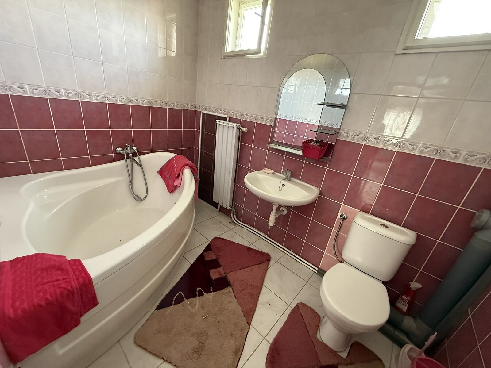 двоповерховий будинок з гаражем, 259.8 кв. м, цегла. Продаж в Ужгороді, район Подлипники фото 1 двоповерховий будинок з гаражем, 259.8 кв. м, цегла. Продаж в Ужгороді, район Подлипники фото 1