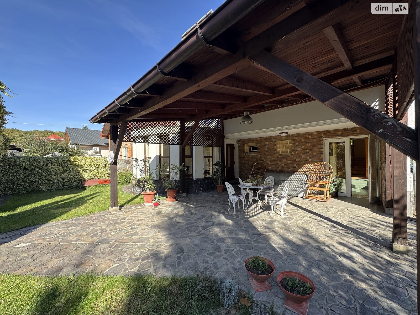 двоповерховий будинок з верандою, 340 кв. м, цегла. Продаж в Ужгороді, район Подлипники фото 1 двоповерховий будинок з верандою, 340 кв. м, цегла. Продаж в Ужгороді, район Подлипники фото 1