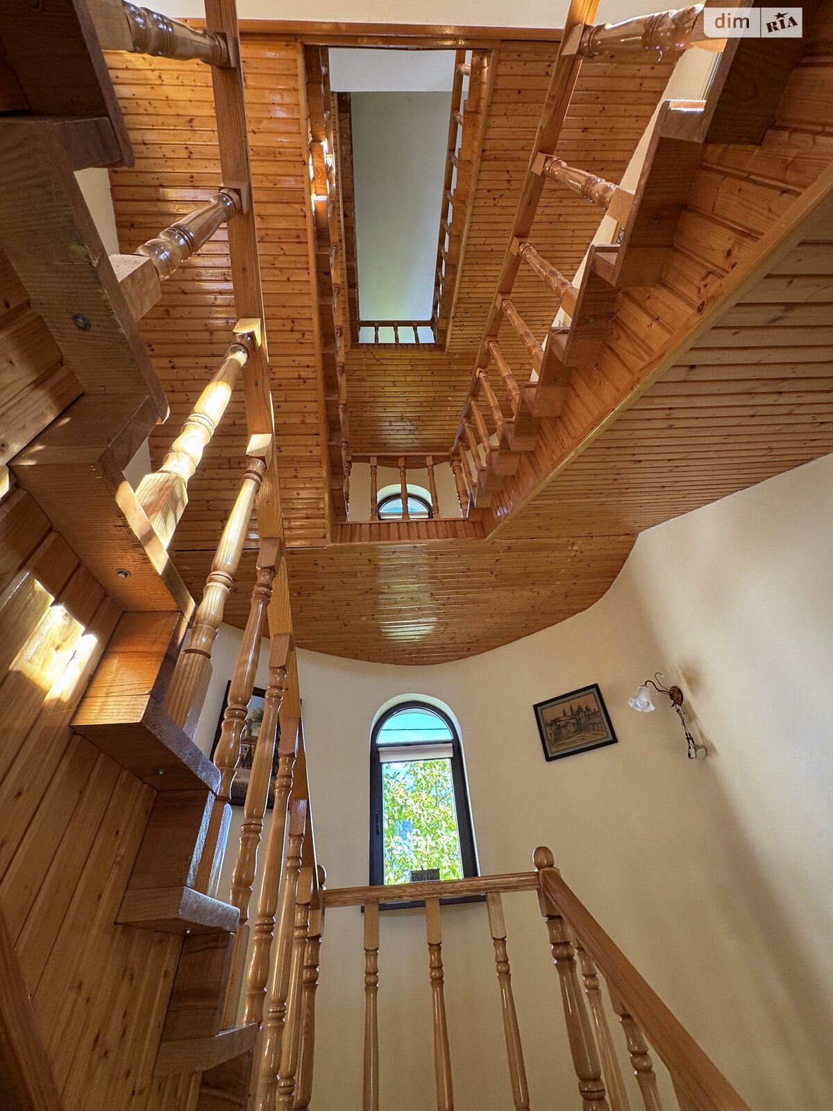 двоповерховий будинок з верандою, 340 кв. м, цегла. Продаж в Ужгороді, район Подлипники фото 1 двоповерховий будинок з верандою, 340 кв. м, цегла. Продаж в Ужгороді, район Подлипники фото 1