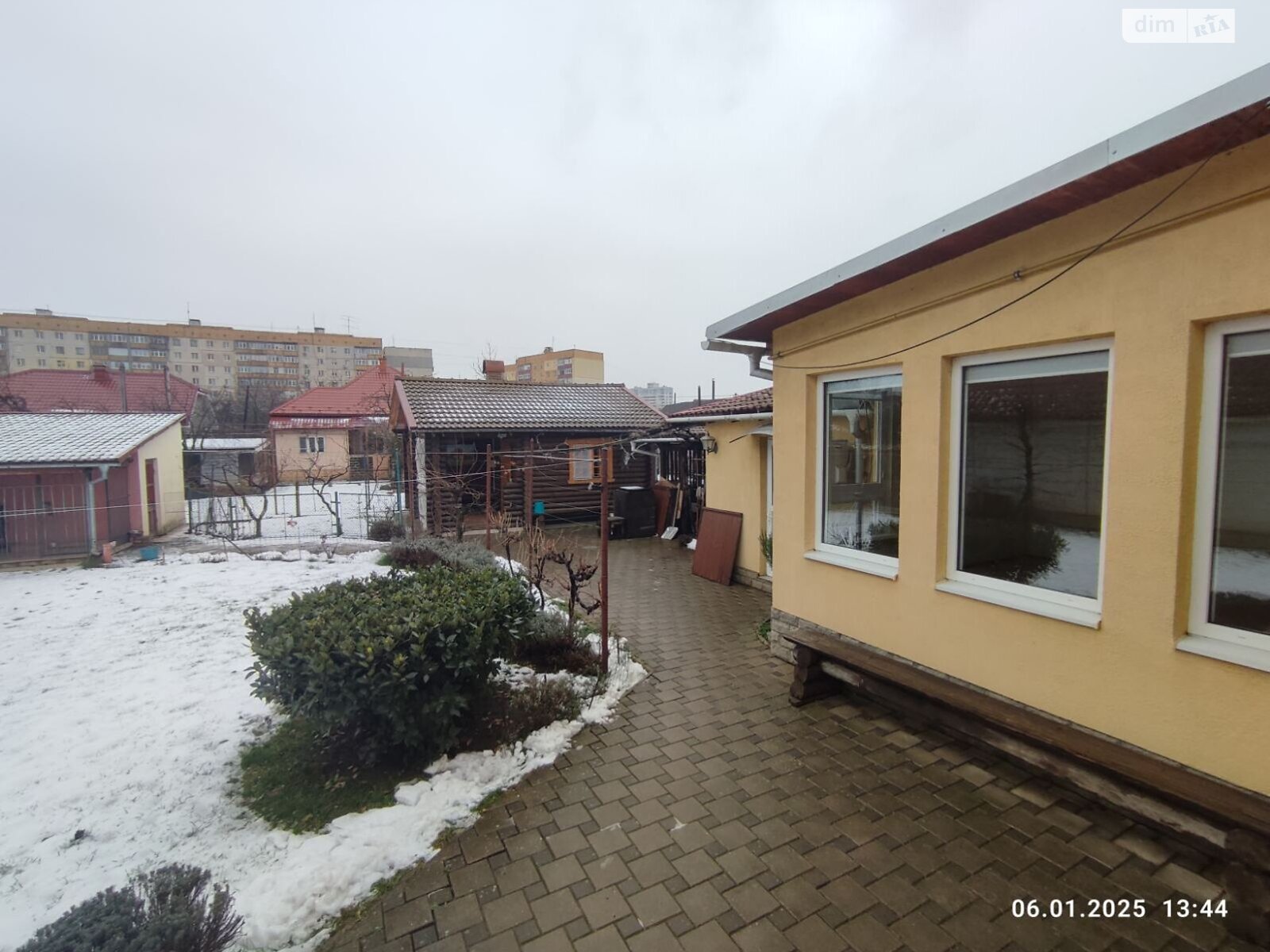 одноэтажный дом с отоплением, 101 кв. м, кирпич. Продажа в Ужгороде фото 1 одноэтажный дом с отоплением, 101 кв. м, кирпич. Продажа в Ужгороде фото 1