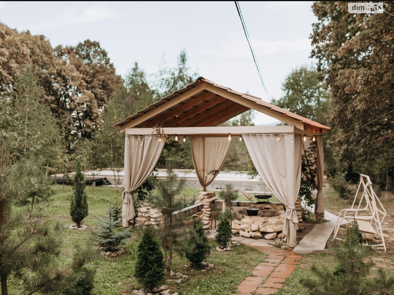 двоповерховий будинок бесідка, 75 кв. м, дерево та цегла. Продаж у Ужгороді фото 1